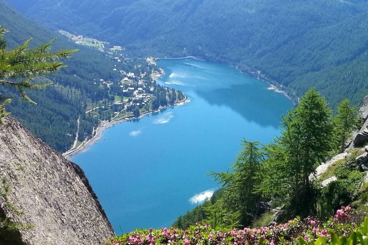 Bilocale A Due Passi Dal Gran Paradiso Locana Екстер'єр фото
